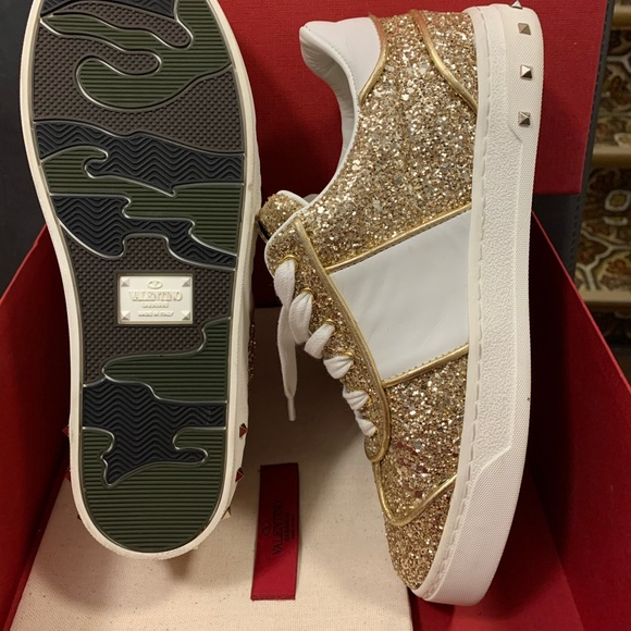 Valentino Rockstud Fly Crew Gold Glitter Sneakers - Picture 8 of 13